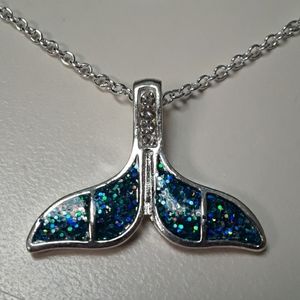 Whale tail necklace